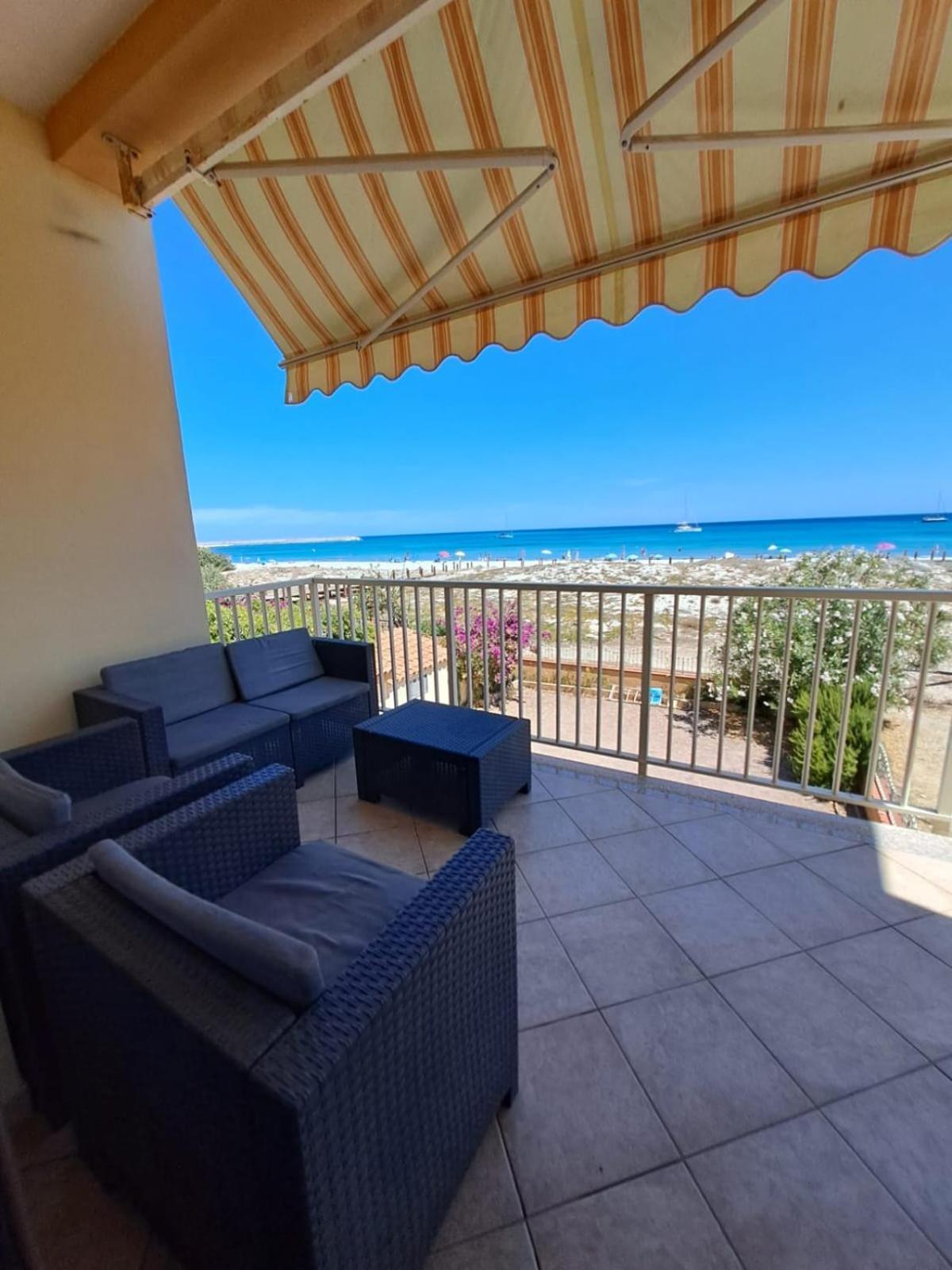 Sulla Spiaggia La Caletta Eksteriør billede